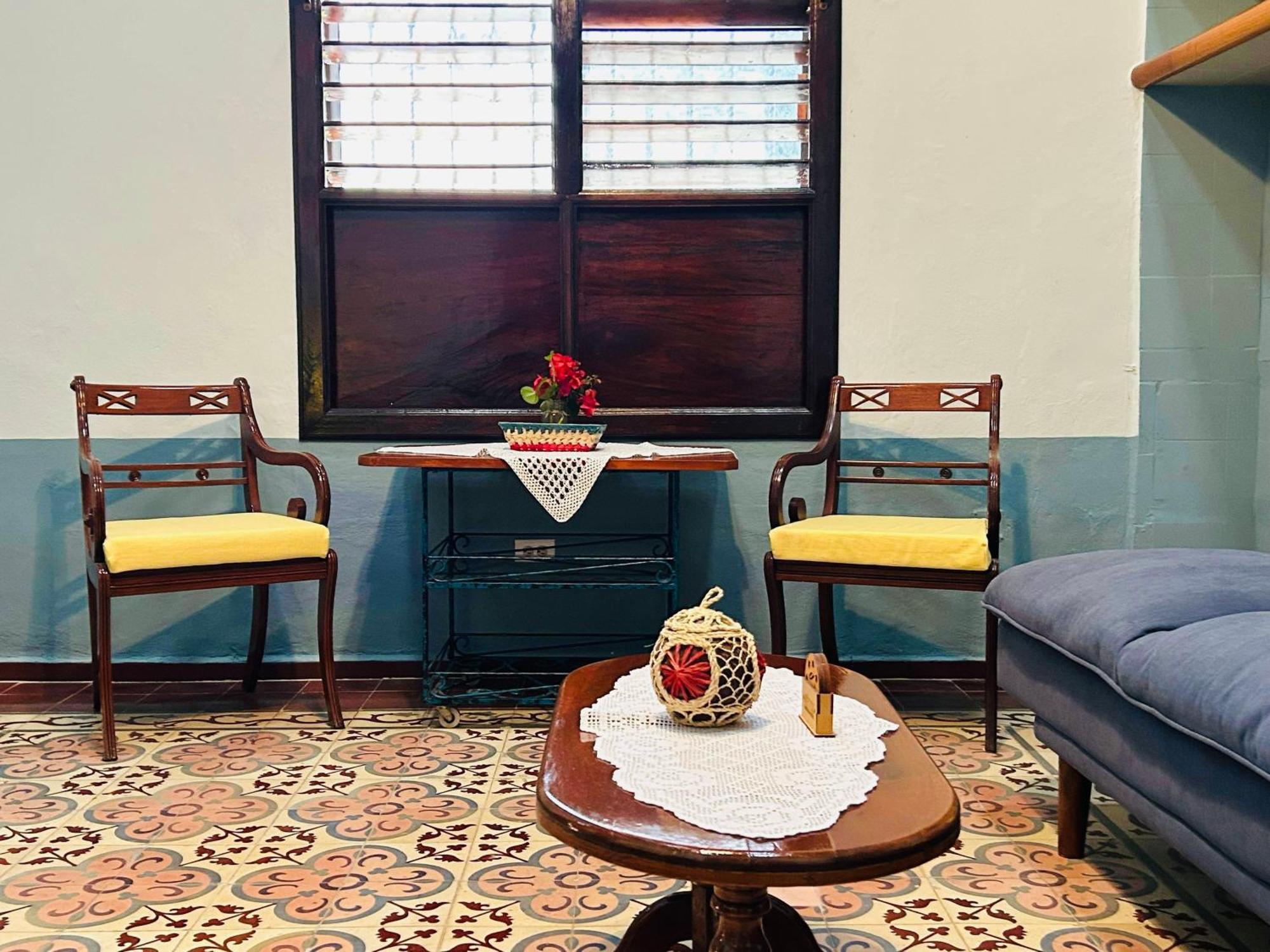 Bed and Breakfast Casa Tres Colibries Мерида Экстерьер фото