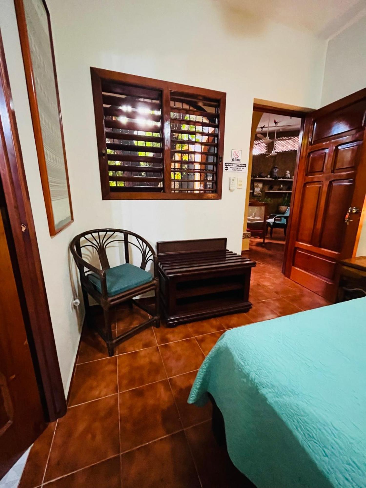 Bed and Breakfast Casa Tres Colibries Мерида Экстерьер фото